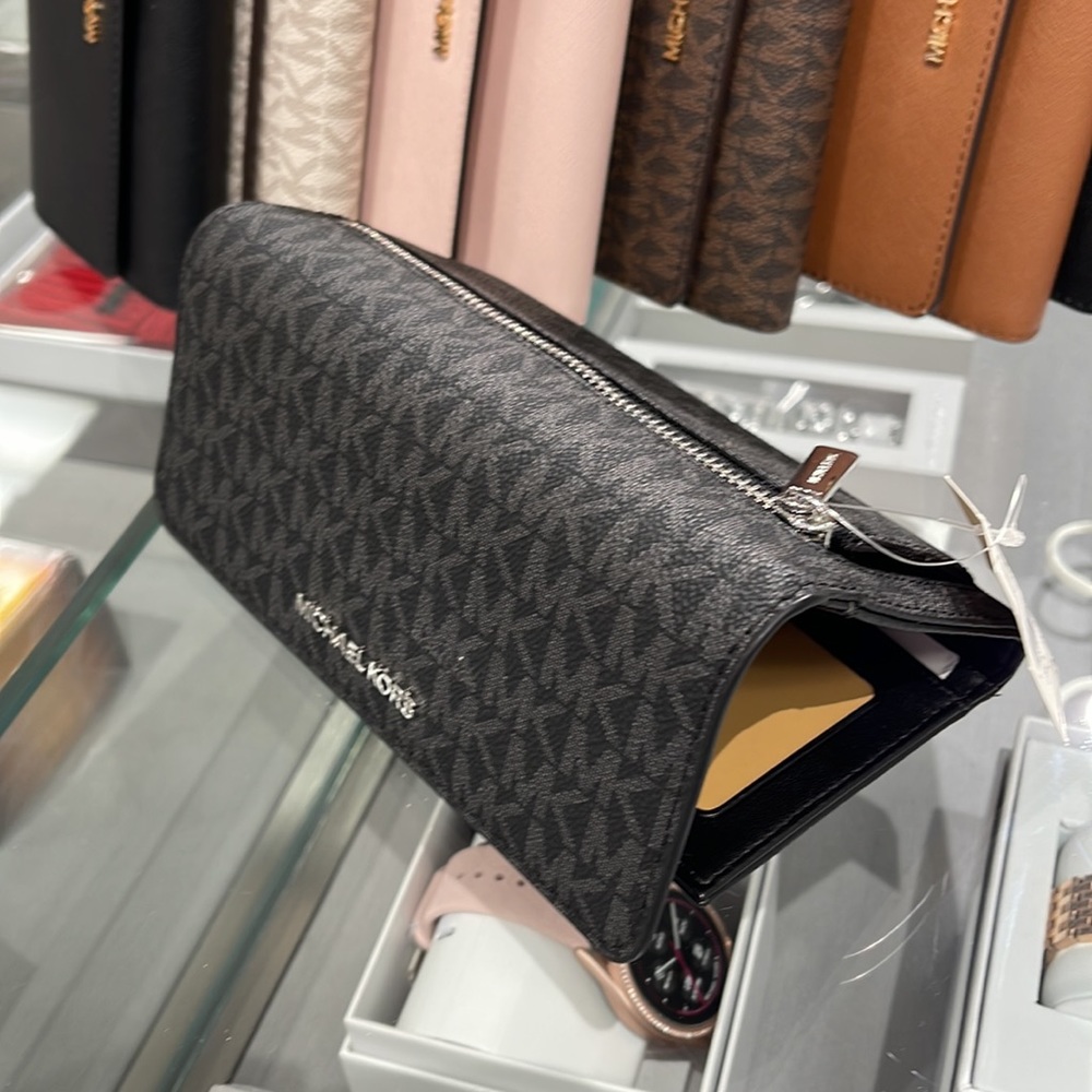 MICHAEL KORS JET SET TRV LARGE TRIFOLD BLACK - Picture 11 of 16